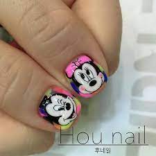 Uñas decoradas, estos diseños de uñas están basadas en dibujos animados, para realizarlo necesitaras uñas postizas, donde deberás realizar la decoracion de uñas, recortándolas y aplicando los tonos de esmalte adecuados para conseguirlo. 440 Ideas De Unas Dibujos Animados Unas Disenos De Unas Disenos De Unas