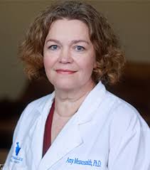 Amy Messersmith's Instagram, Twitter & Facebook