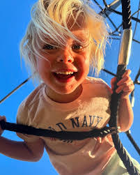 Paige Baum's Instagram, Twitter & Facebook