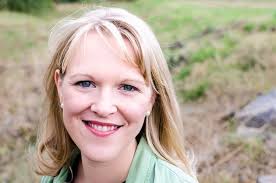 Identity Theft: Reclaiming the Truth of our Identity in Christ: Kruger,  Melissa, Wilkin, Jen, Anderson, Hannah, Carlson, Lindsey, Doctor, Courtney,  Hill, Megan, Holmes, Jasmine, Childs Howard, Betsy, Pollock Michel, Jen,  Newbell, Trillia: