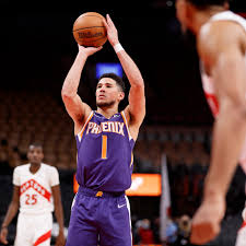 Apparently in a cabin with. Devin Booker Fights Becomes Homies With Raptors Mascot Bright Side Of The Sun