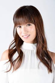 女優の深田恭子さんが10月26日 自身のインスタグラムを更新 来年のカレンダーができあがりました というコメントとともに ルイ ヴィトン の水着姿でヘルシ 深田 恭子 美ボディー 美