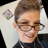 Heather Lance's Instagram, Twitter & Facebook