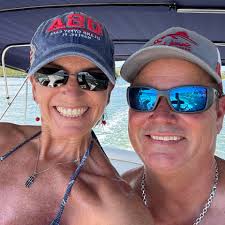 Got to share one of my favorite new songs, Spare Change off my upcoming  record last night with my Grand Ole Opry family ♥️♥️ can't believe we're 1  week away until the