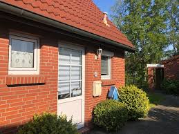 Unser domizil am deich liegt in borssum, einem beschaulichen vorort der hafenstadt emden, im schönen ostfriesland und direkt an der emsmündung des dollart. Ferienhaus Ferienwohnung Norddeich 800 M Bis Zum Strand Garten In Niedersachsen Norden Ebay Kleinanzeigen