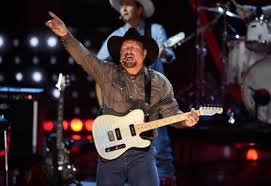 The Garth Brooks Concert At Albertsons Stadium Sold Out Fast