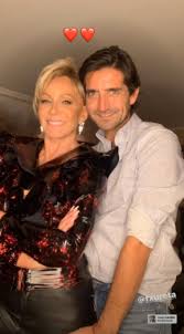 », «me fascina y de vez en cuando me copio tus outfit», «linda y bien vestida… elegante y distinguida», «me encanta tu actitud ante los malos momentos regia raquel», «regia como siempre, me encanta como eres» y «diosa», fueron algunos de los halagadores comentarios que recibió argandoña. Soychile Cl Noticias De Todo Nuestro Pais