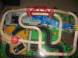 Train Table Set Up Top View Kidkraft Metropolis Train Set Table With Trundle Drawer Google Search Train Set Table Train Table Table Set Up