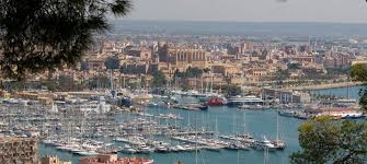 Palma Mallorca Cruise Port, Palma, Mallorca, Palma De Mallorca, Boats,  Cruises In Port, Royal Caribbean Stock Photo - Alamy