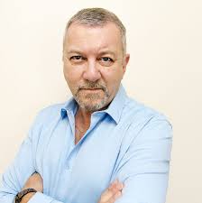 Phil Pollard's Instagram, Twitter & Facebook