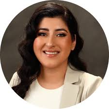 Suzy Reyes's Instagram, Twitter & Facebook