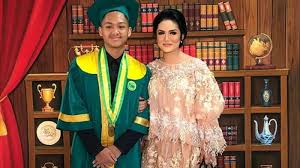 We did not find results for: 30 Ide Keren Baju Untuk Menghadiri Wisuda Anak Cerita Wisuda