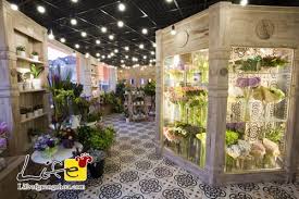 I Wanted To Create An Artificial Butterfly Mini Garden On One Part Of Our Living Roo Dizajn Cvetochnogo Magazina Cvetochnye Magaziny Interer Cvetochnogo Magazina