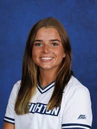 Suzy Mason's Instagram, Twitter & Facebook