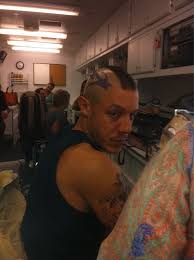 During an interview in 2015, theo rossi was asked why kurt sutter has been snubbed at the emmy's and his response was perfect. Theo Rossi Artofit