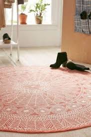 Runder Teppich 60 Modelle Tipps Fotos Dekoration Shaggy Bathroom Poco Ikea Hochflorteppich Bath Laufer Teppich Klassische Teppiche Teppich Ideen