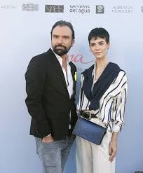 Las imágenes de los asistentes al desfile 'El cielo de Sevilla' de la firma  de moda Lina