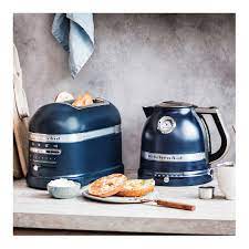 Grill one side of a roll or bagel while gently heating the other with specialist settings. Toaster Fur 2 Scheiben Tintenblau Artisan Kitchenaid Porzellanhaus Kaefer