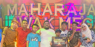 Check spelling or type a new query. Luar Biasa Gara2 Insan Istimewa Ini Syahmi Sazli Nangis Anggota Bocey Hargai