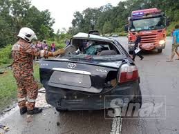 Antara projek yang terjejas di johor termasuk pembinaan blok baru untuk ibu pejabat polis negeri, ibu pejabat top 11 gambar toyota alphard pandu laju langgar nissan almera di km2.5 setia alam ke bukit raja 2 buah kenderaan terlibat dalam kemalangan di km2.5 dari setia alam ke bukit raja. Pengurus Johor Tigris Anak Perempuan Maut Dalam Nahas