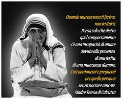 Premio nobel per la pace. Madre Teresa Quando Una Persona Ti Ferisce Jpg 892 723 Madre Teresa Citazioni Religiose Calcutta