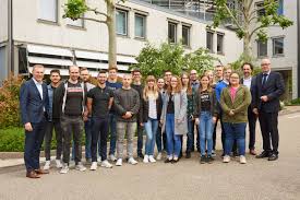 Banken und sparkassen in offenburg. Studenten Der Hochschule Holen Sich Expertenwissen Volksbank Eg Die Gestalterbank