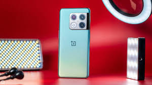 OnePlus 10T has a Snapdragon 8 Gen 1 ...