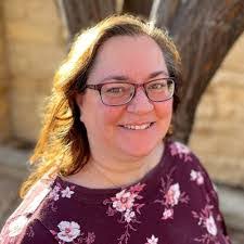 Amanda Mckay's Instagram, Twitter & Facebook