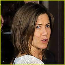 According to her, jennifer aniston laser peel gives her a red and burnt face for a week, after which the dead skin just falls off, she says. Jennifer Aniston Shows Off Large Facial Scar For Her Film Cake Jennifer Aniston Sam Worthington Just Jared
