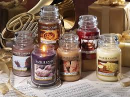 Whiskers On Kittens Brown Paper Packages Bright Copper Kettles Warm Woolen Mittens Crisp Apple Strudel Sc Yankee Candle Candles Yankee Candle Collection