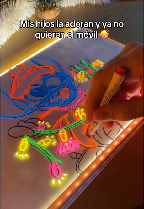 ✨Este es el mejor regalo que vas a hacer a tus hijos para los Reyes Magos  👑👑👑 #pizarra #pizarramagica #pizarraled #hijos #mama #regalo Está  Pizarra LED Mágica es ideal para los niños más pequeños para ...