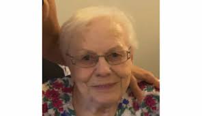 Ennery. Mme Georgette Wolf