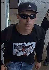 Mel Perry (@melperrry_)