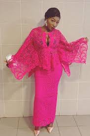 Model pagne africain avec dentelle. Pin By Penda Ka On Senegalaise African Fashion Women Clothing African Fashion Skirts Latest African Fashion Dresses