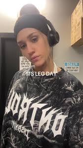 Blonde Female Fitness Influencers