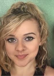 Amanda Estabrook's Instagram, Twitter & Facebook