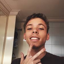 What if Vander joined League of Legends looking like this?