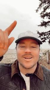 Our boy Jackson of the @theelovaters coming through with his distinct  vocals and melodies elevating our track “Mellow Mood” to higher heights!  Thank you brotha for this one! “Ancient Blood”🩸 🩸🩸out in ...