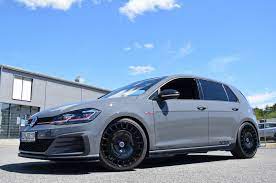 It was announced in berlin on 4 september 2012, before a public launch at the 2012 paris auto show.4 cars reached volkswagen. Mk7 Vw Golf Gti Tcr Tuned To 330 Hp But What About Those Wheels Carscoops