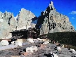 In genere una casa vacanze fornisce servizi e dotazioni come lavanderia e cucina, che ti garantiscono le stesse comodità di casa. Appartamenti Vacanze San Martino Di Castrozza Da 26