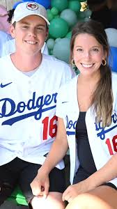 Will Smith and wife Cara announce they’re expecting baby No. 3 ❤️🍼 #MLB #Dodgers #WillSmith #LosAngelesDodgers #Baseball #MLBNews #FamilyTime #SportsNews | Baseball Central | Facebook