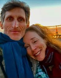 Kim Covell's Instagram, Twitter & Facebook