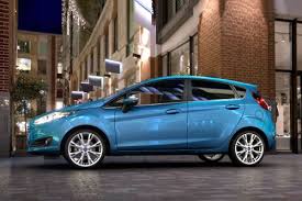 Ford fiesta features and specs at car and driver. Ford Fiesta Images View Complete Interior Exterior Pictures Zigwheels