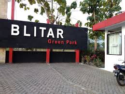 Compare prices of 23 hotels in blitar on kayak now. Blitar Green Park Tempat Ngabuburit Asyik Di Kota Bung Karno
