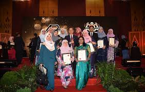Lebih 500 tetamu hadir bagi memeriahkan lagi program tersebut. Photo Gallery Category Sesi 3 Image Sesi 3
