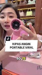 Ada 5 kecepatan yang bisa kamu atur sendiri, free charger dan box udah  pasti 👌🏻 dibonusin lagi tali buat ditaruh dipergelangan tangan  #racunlisaquincy1 #kipasanginportable #iceiu #viralditiktok ...