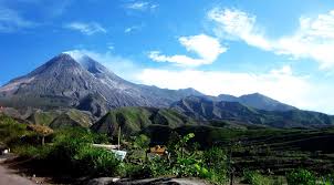 A story about a witch (farida pasha) who has a grudge against ki ageng prayogo and descendants who have imprisoned her in a cave on mount merapi java. Gunung Merapi Gunung Legendaris Dengan Sejuta Misteri Tempat Me