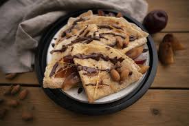 Crepes Mit Dinkel Rezept Fruhstuck Pfannkuchen Vegan Gesund Einfach Mandeln Pflaumen Karamel Schoko Schokolade Dinkel Dessert Ideen Dinkel Crepes