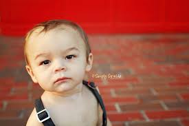 This couple did a baby photo shoot, with a burrito. So much love and  emotion. LOL! (Pic credit: burritomakesthree.com via anindoorlady.com/)  #9Today