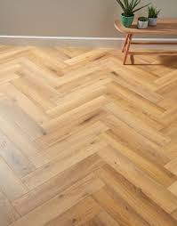 Herringbone Bayside Oak Laminate Flooring In 2020 Oak Laminate Flooring Oak Laminate Direct Wood Flooring